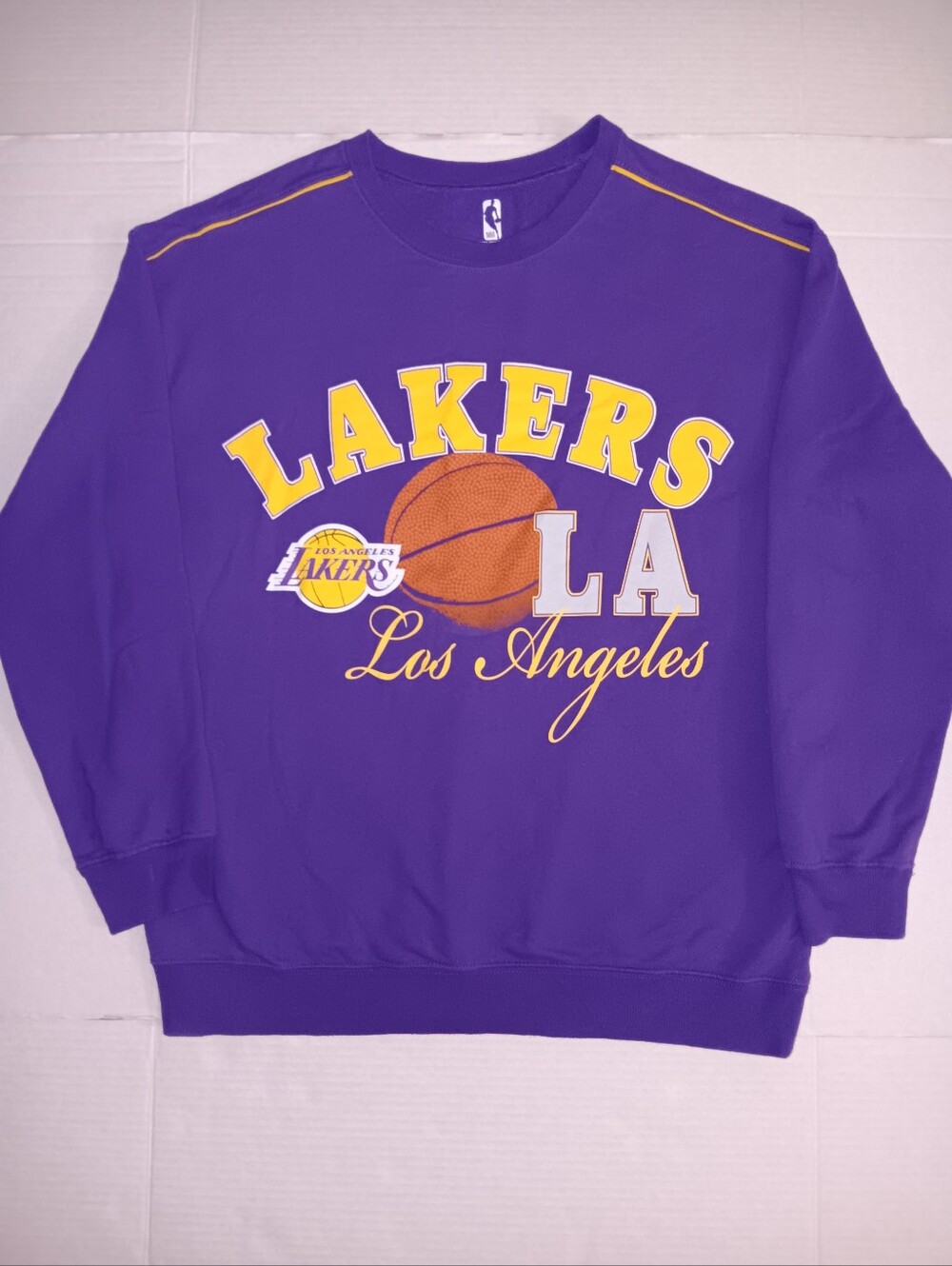 NBA  L.A LAKERS  STRIPED  TEAM  LOGO  LONG SLEEVE  SWEATSHIRT